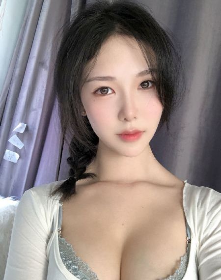 魔女第一季_HD高清完整版